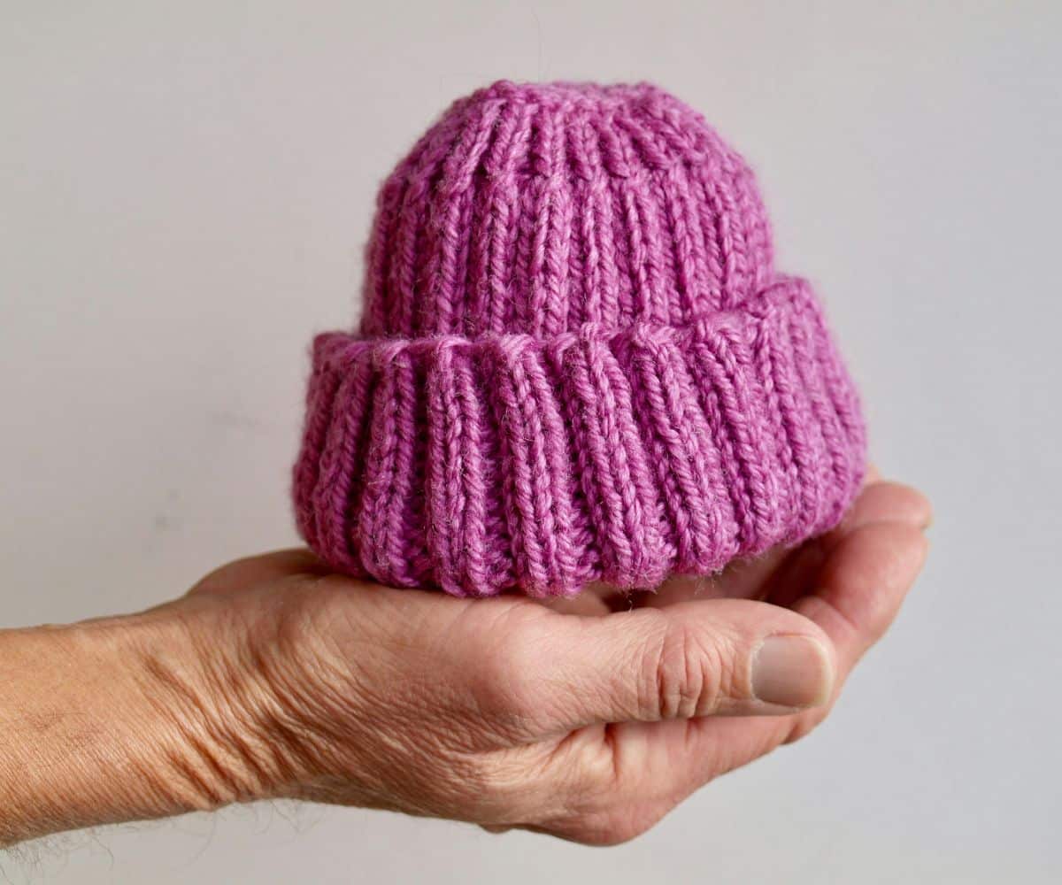 Should a baby wear a hat indoors?